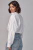 Подовжена жіноча сорочка в стилі oversize - 05213 біла