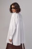 Жіноча сорочка в стилі oversize з розрізами - 6993 біла